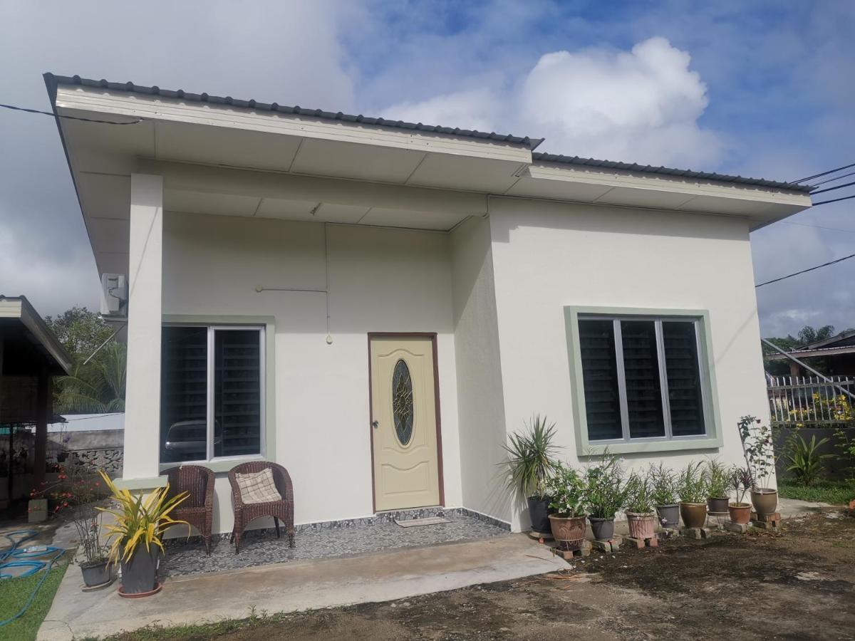 Haji Homestay - A Tiny House With 2 Bedrooms Bentong Exteriör bild